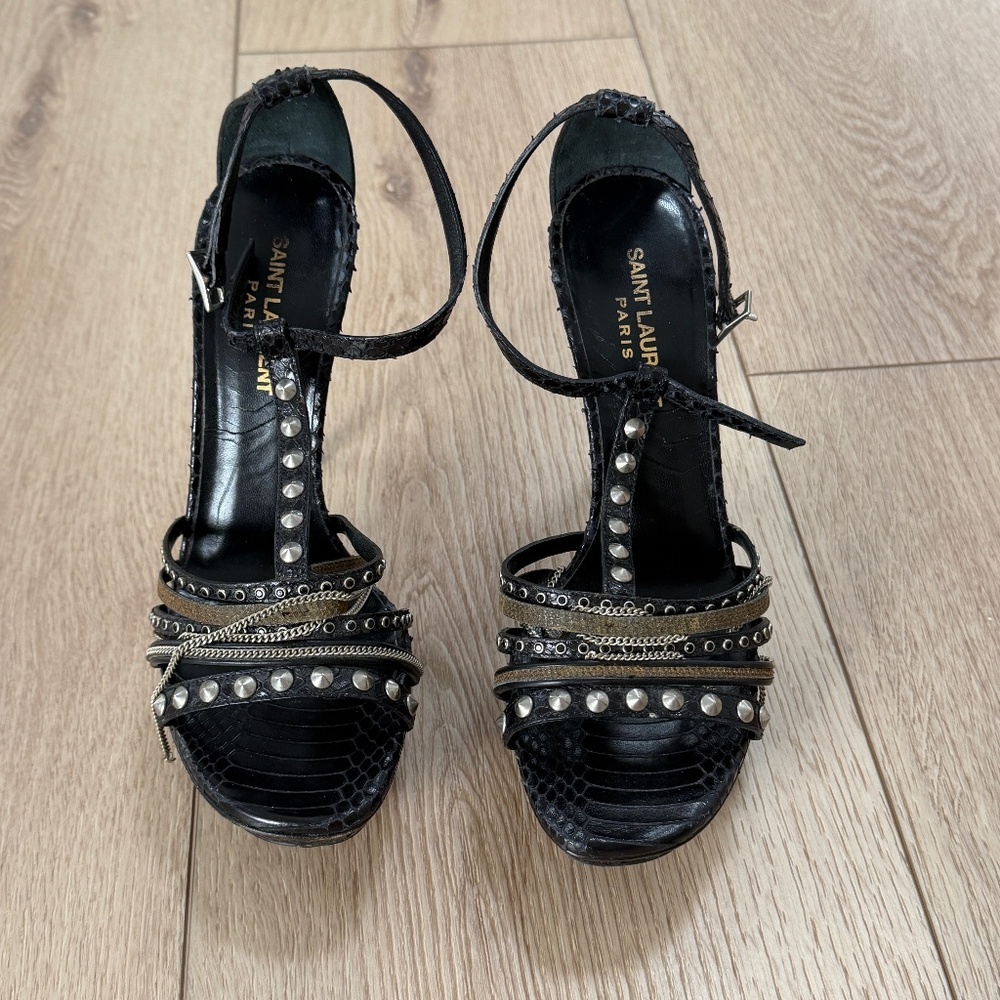 Saint Laurent Vintage heels